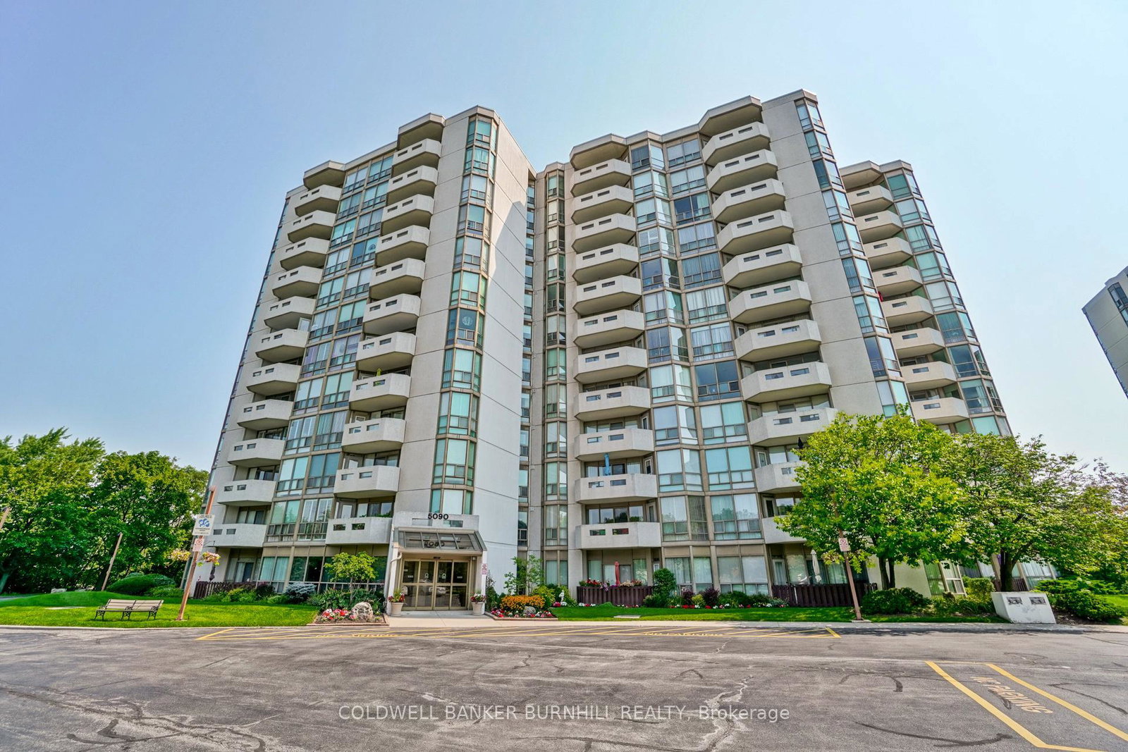 5090-pinedale-avenue-burlington-ontario-w12904920