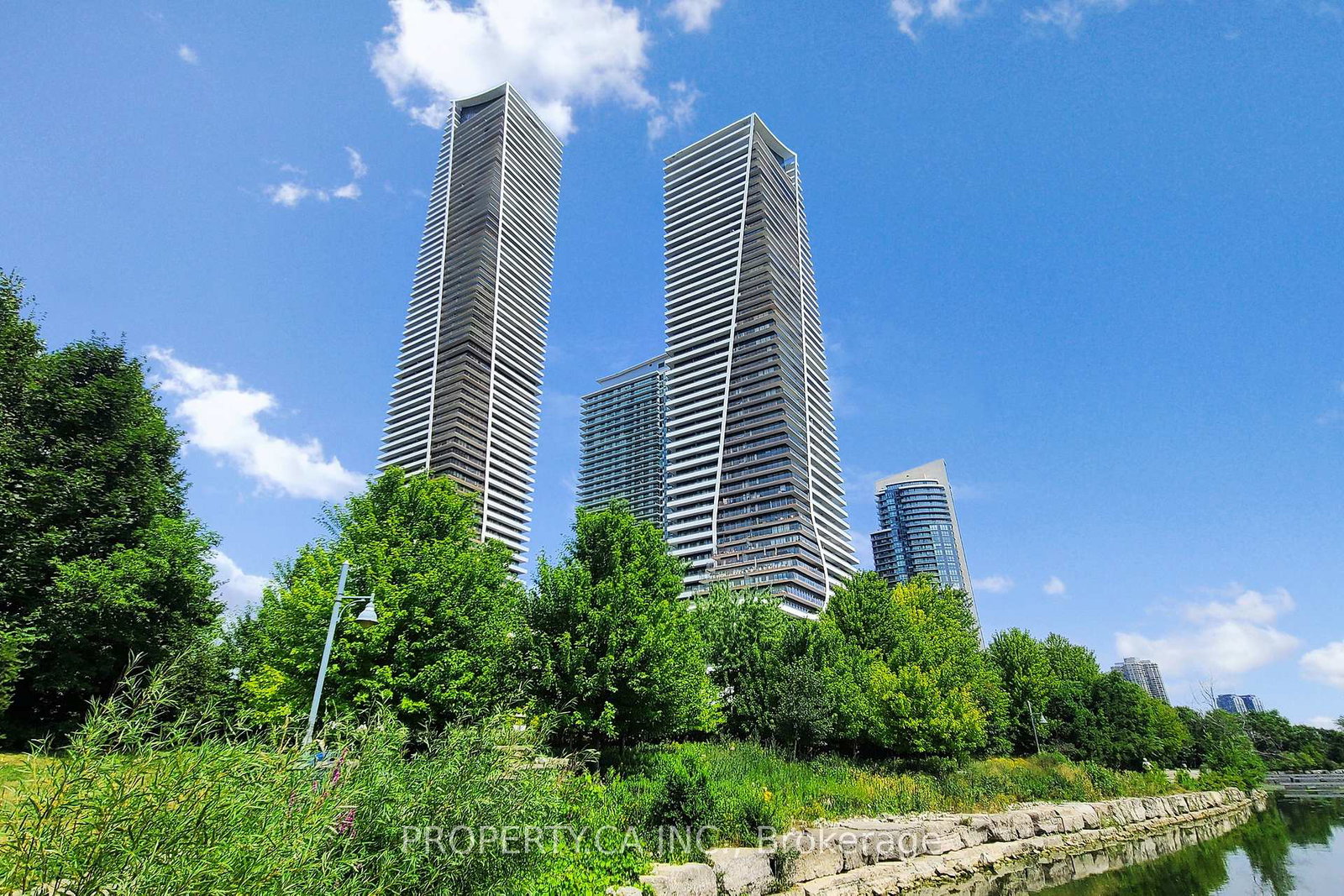 20-shore-breeze-drive-etobicoke-ontario-w12905062