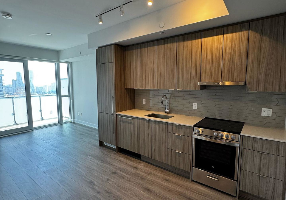 430-square-one-drive-mississauga-ontario-w12905240