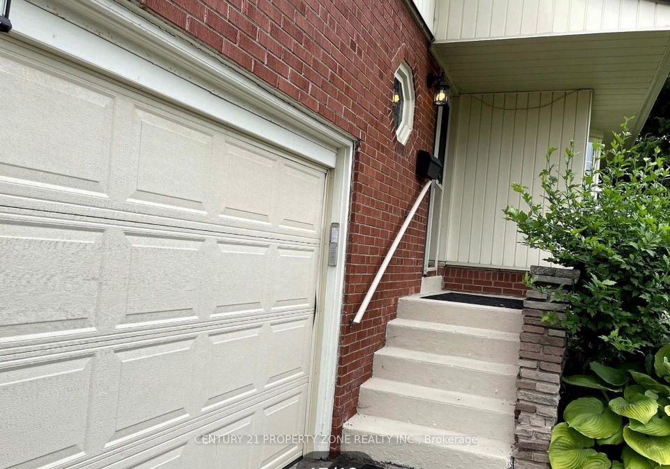 82-roy-drive-mississauga-ontario-w12905346