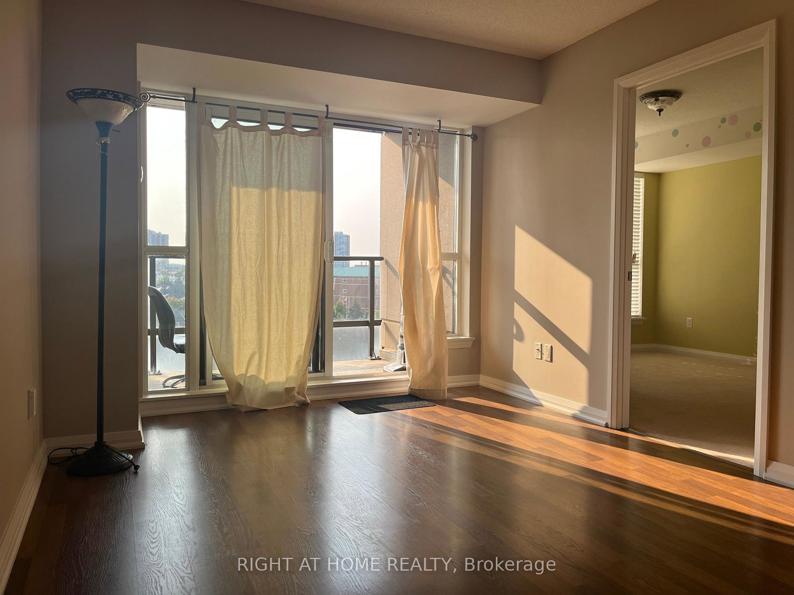220-forum-drive-mississauga-ontario-w12905362