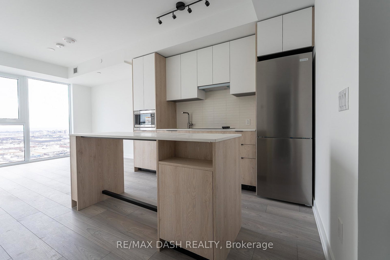 1007-the-queensway-avenue-etobicoke-ontario-w12905702