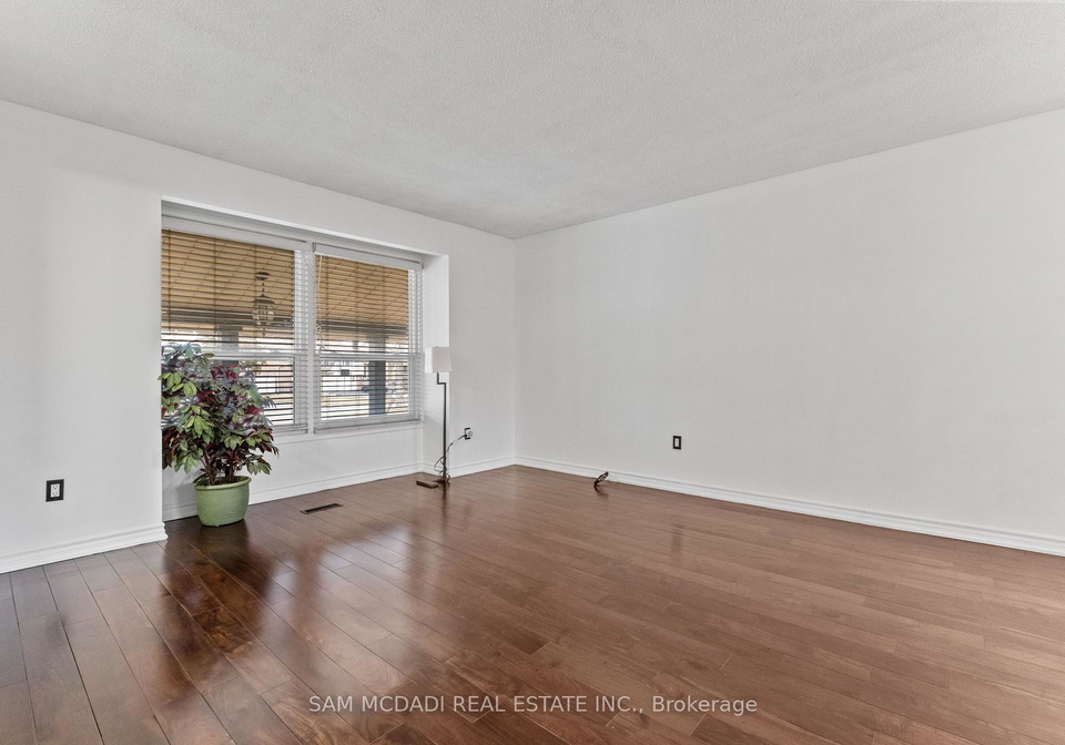 6085-starfield-crescent-mississauga-ontario-w12905732