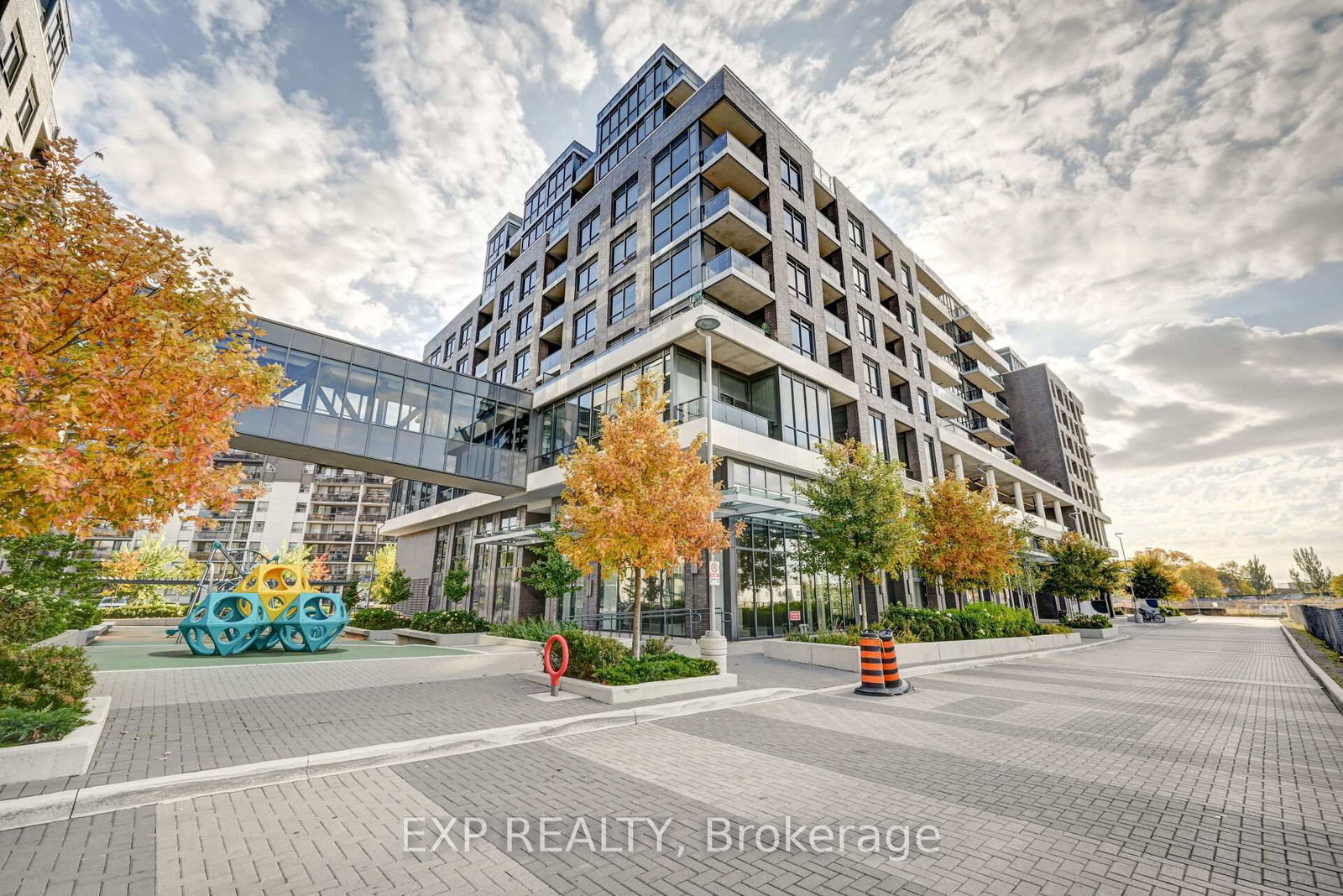 10-gibbs-road-etobicoke-ontario-w12905906