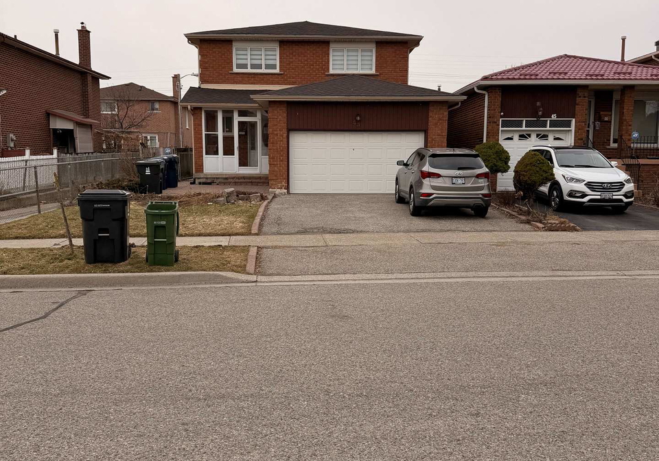 43-bordeaux-circuit-etobicoke-ontario-w12906100