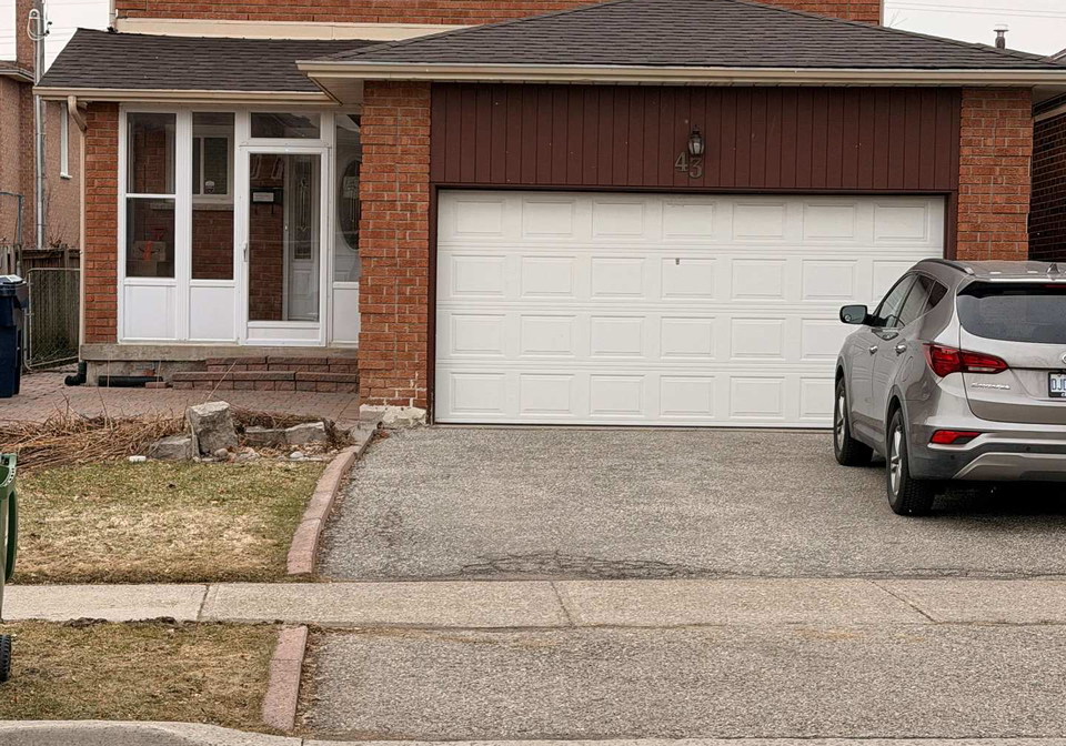 43-bordeaux-circuit-etobicoke-ontario-w12906100