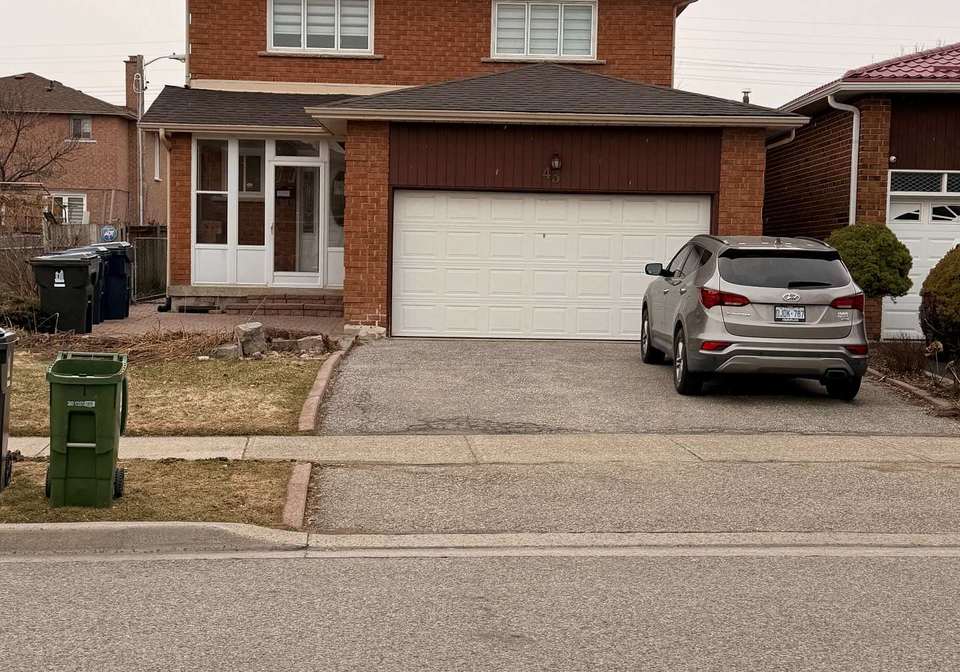 43-bordeaux-circuit-etobicoke-ontario-w12906100
