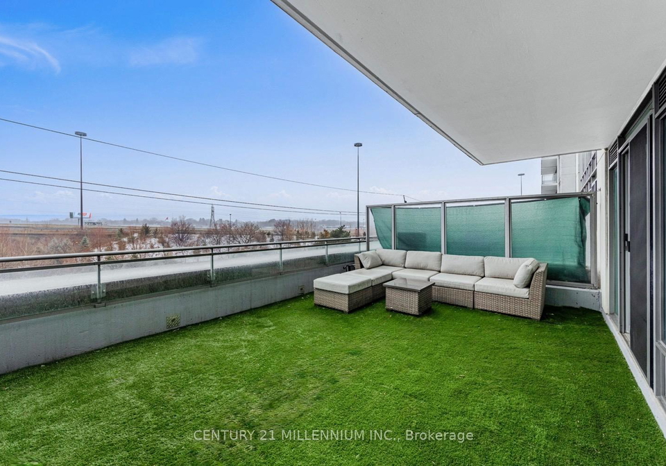 2121-lake-shore-boulevard-w-etobicoke-ontario-w12907104