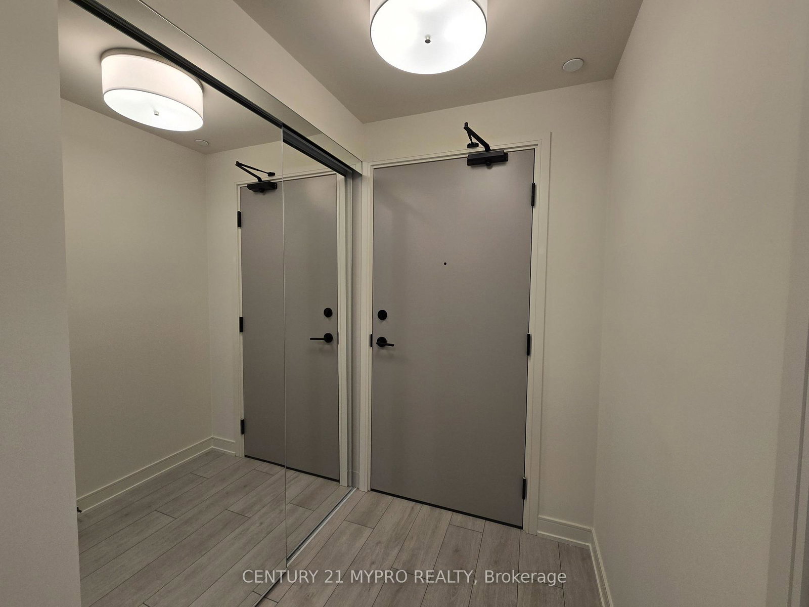 8020-derry-road-milton-ontario-w12907352