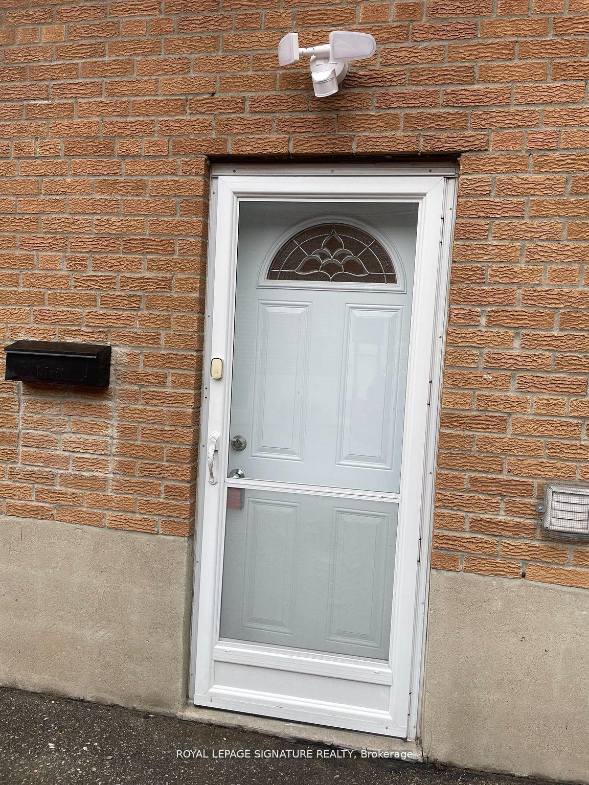1566-northmount-avenue-mississauga-ontario-w12907450