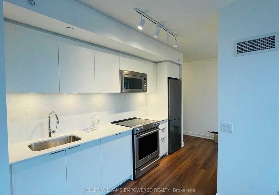 30-samuel-wood-way-etobicoke-ontario-w12907784
