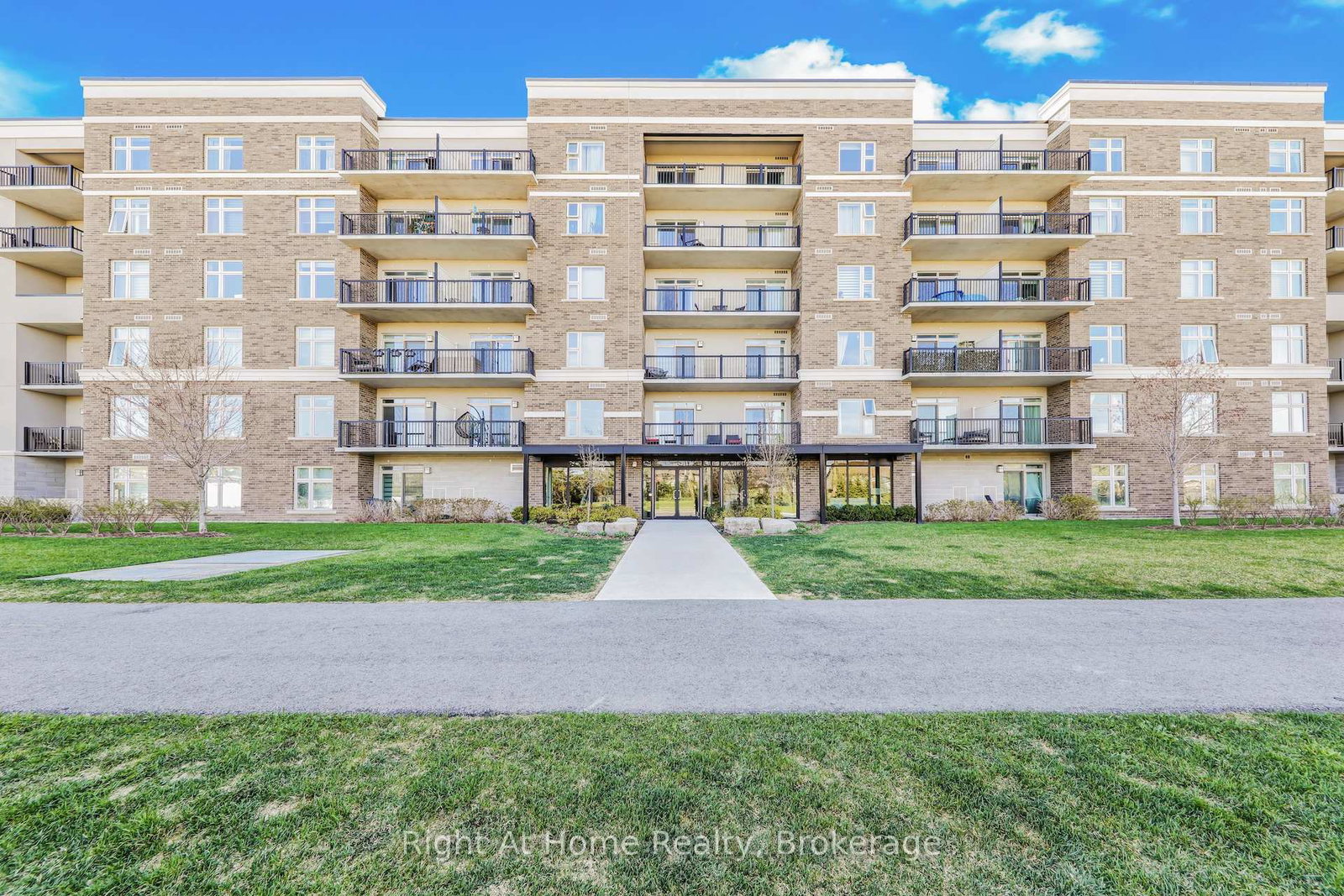 610-farmstead-drive-milton-ontario-w12908032
