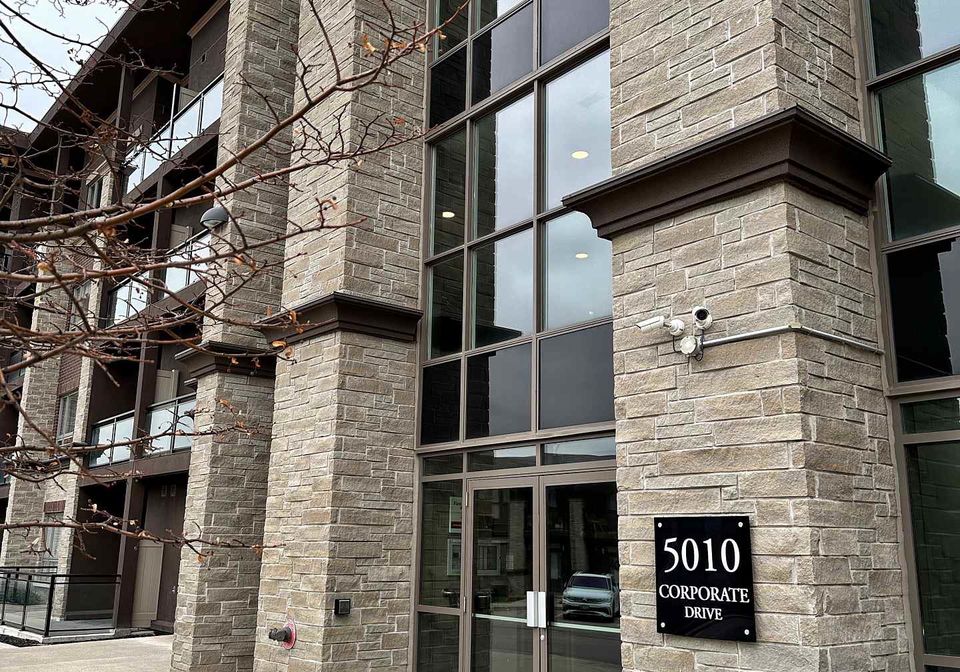 5010-corporate-drive-burlington-ontario-w12908088
