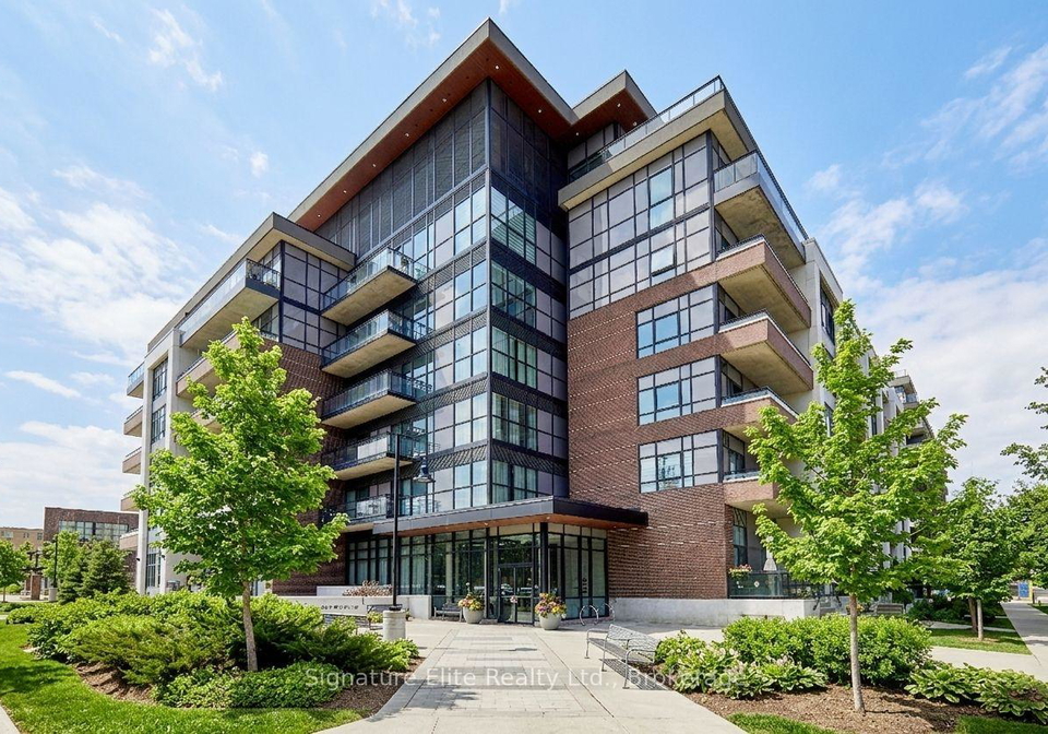1-neighbourhood-lane-etobicoke-ontario-w12908594