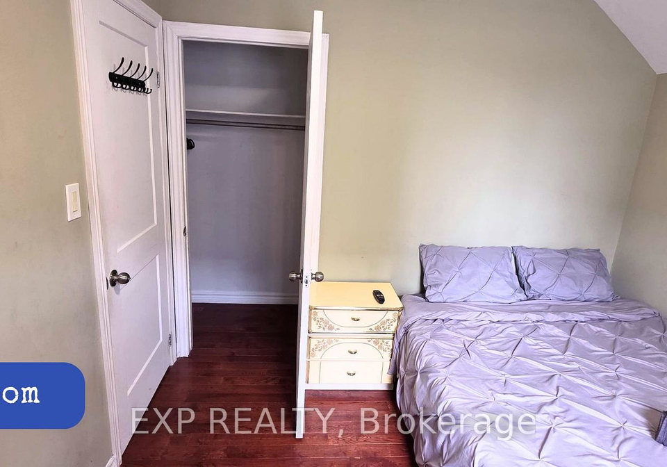 1562-jane-st-street-north-york-ontario-w12908640