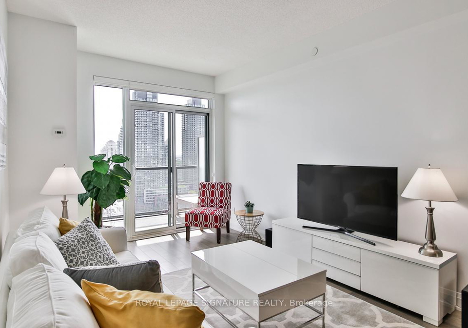 56-annie-craig-drive-etobicoke-ontario-w12908642