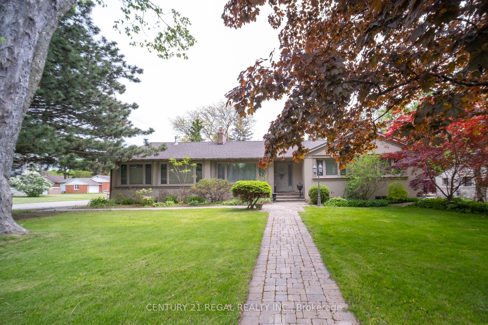 1361-lochlin-trail-mississauga-ontario-w12908744
