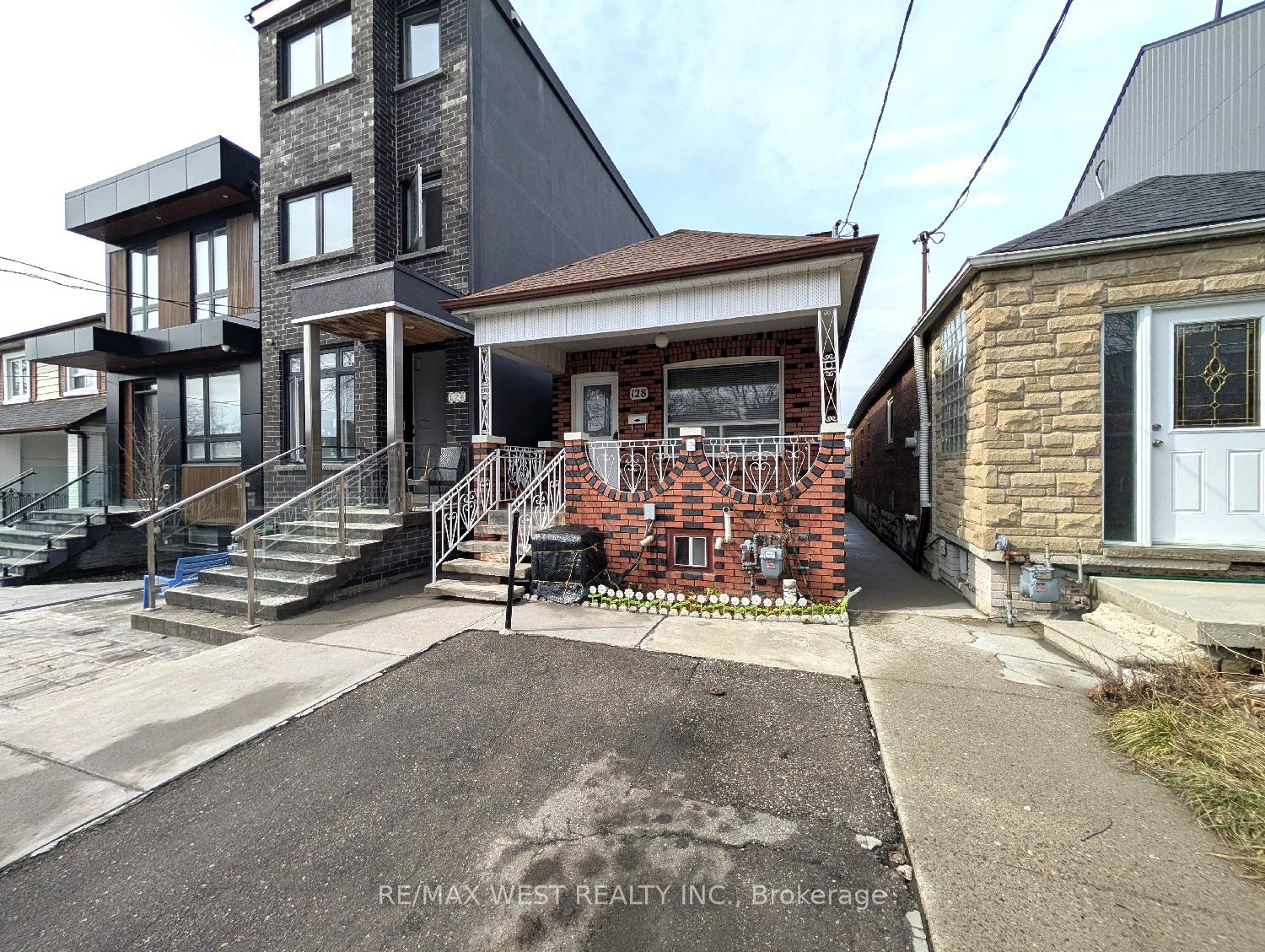 128-caledonia-road-toronto-ontario-w12908786