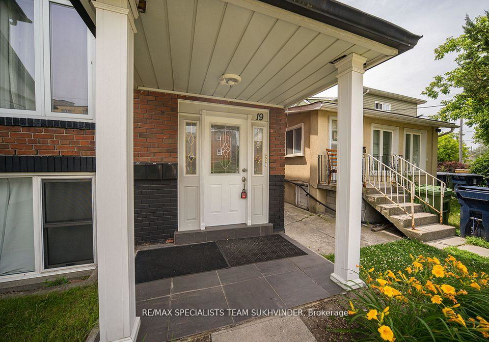 19-buttonwood-avenue-north-york-ontario-w12908858