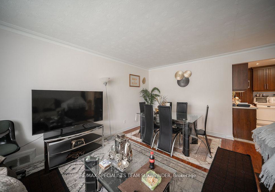 19-buttonwood-avenue-north-york-ontario-w12908858