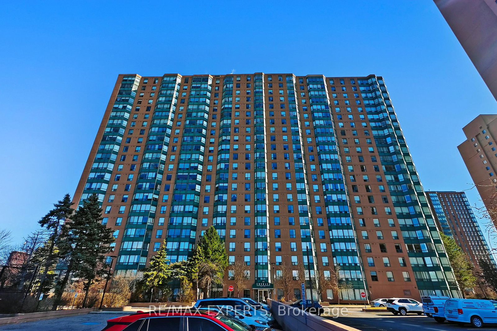 135-hillcrest-avenue-mississauga-ontario-w12908950