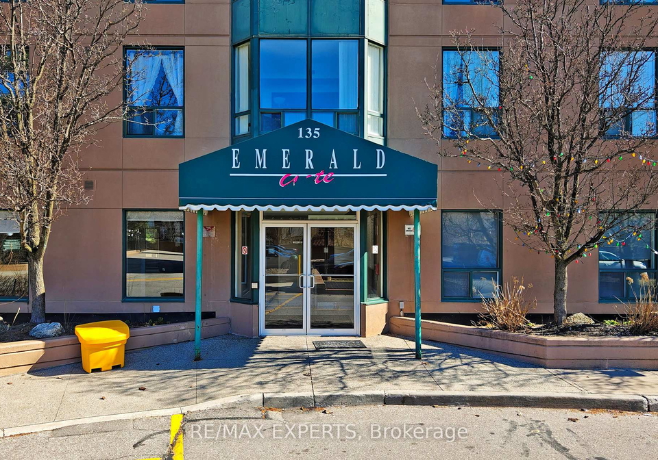 135-hillcrest-avenue-mississauga-ontario-w12908950