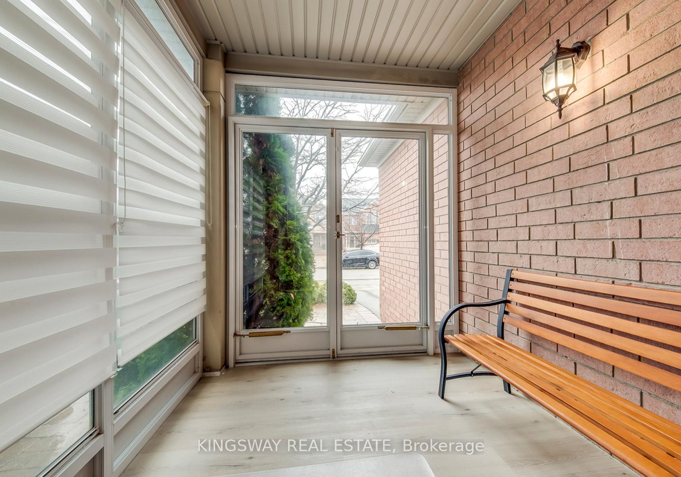 5829-yachtsman-crossing-mississauga-ontario-w12909180