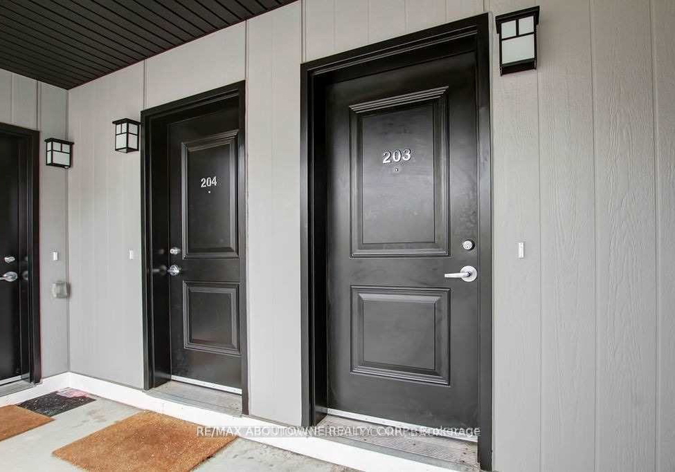 1202-main-street-e-milton-ontario-w12909528