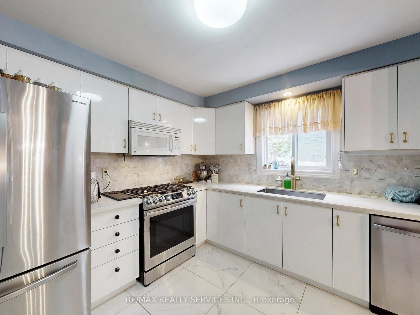 9-malabar-crescent-brampton-ontario-w12909536