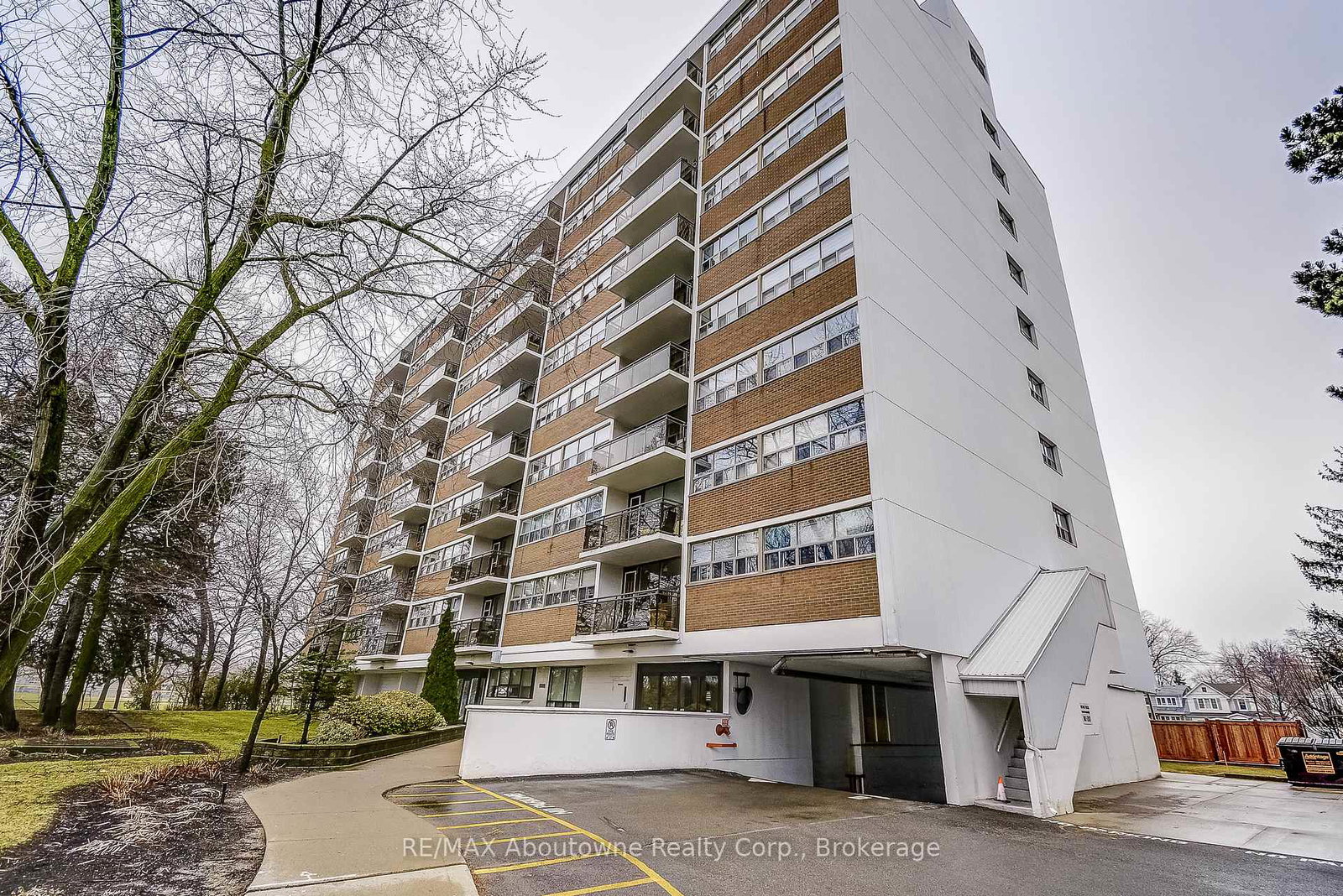 212-kerr-street-oakville-ontario-w12909680