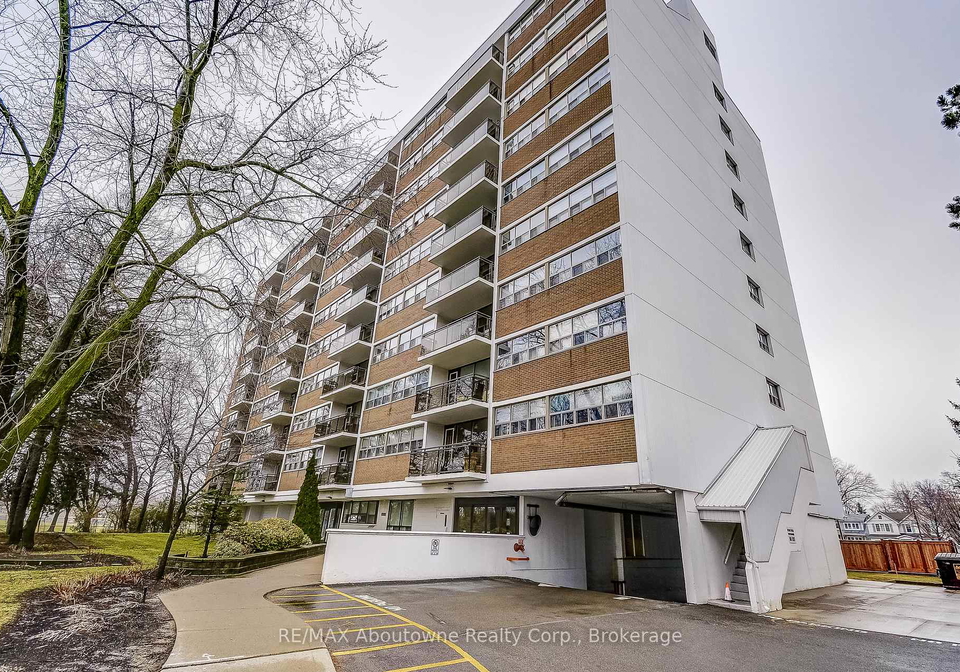 212-kerr-street-oakville-ontario-w12909680