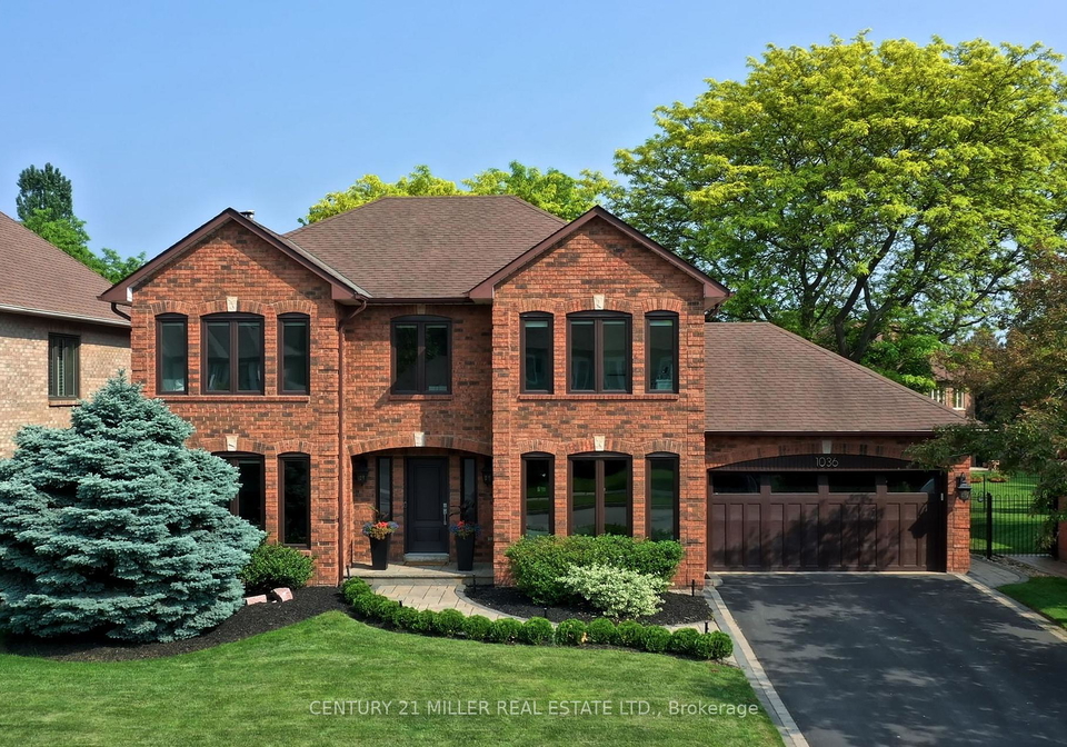 1036-masters-green-oakville-ontario-w12909686