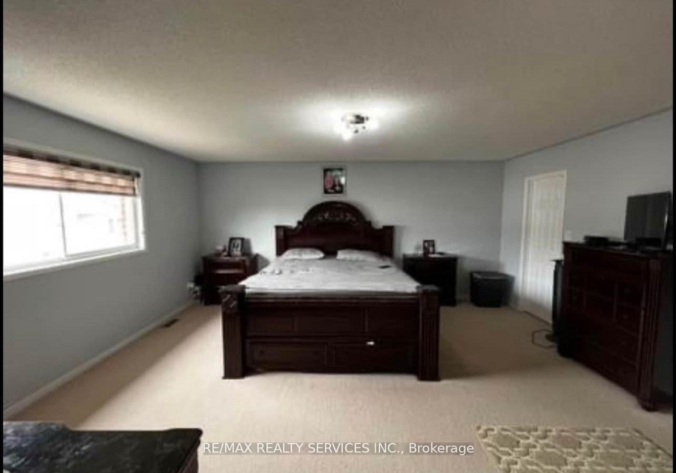 11-tufton-crescent-brampton-ontario-w12909816