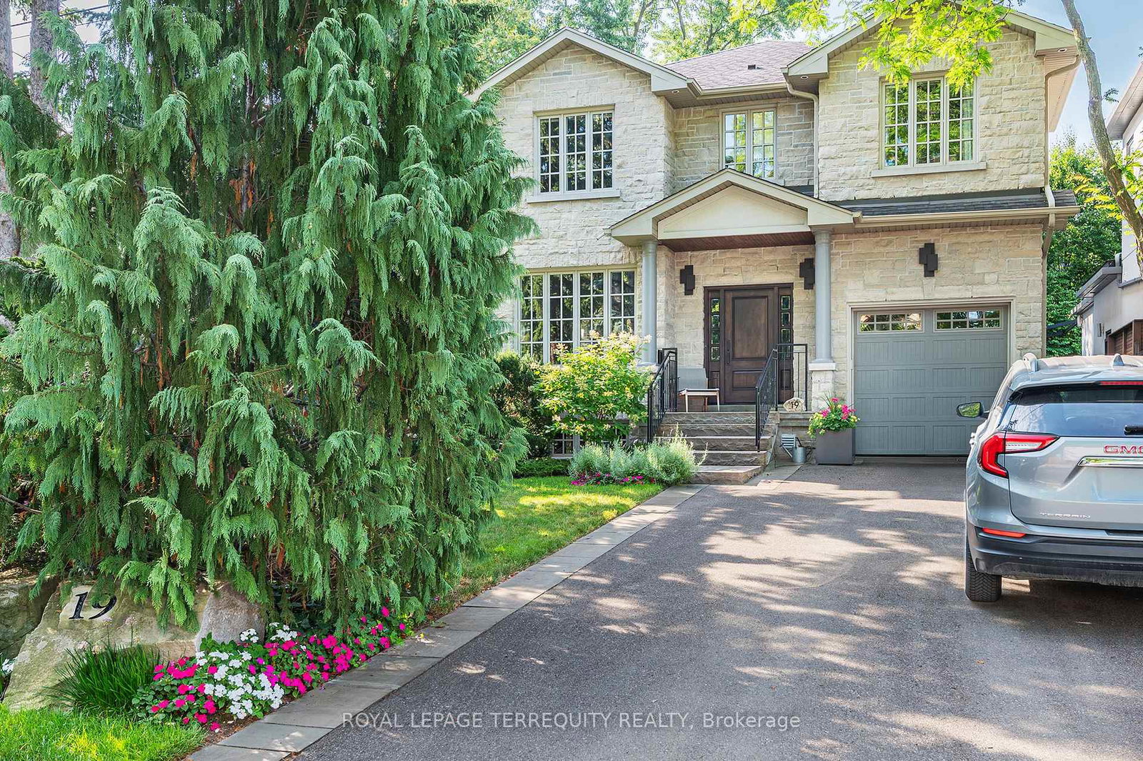 19-bannon-avenue-etobicoke-ontario-w12909946