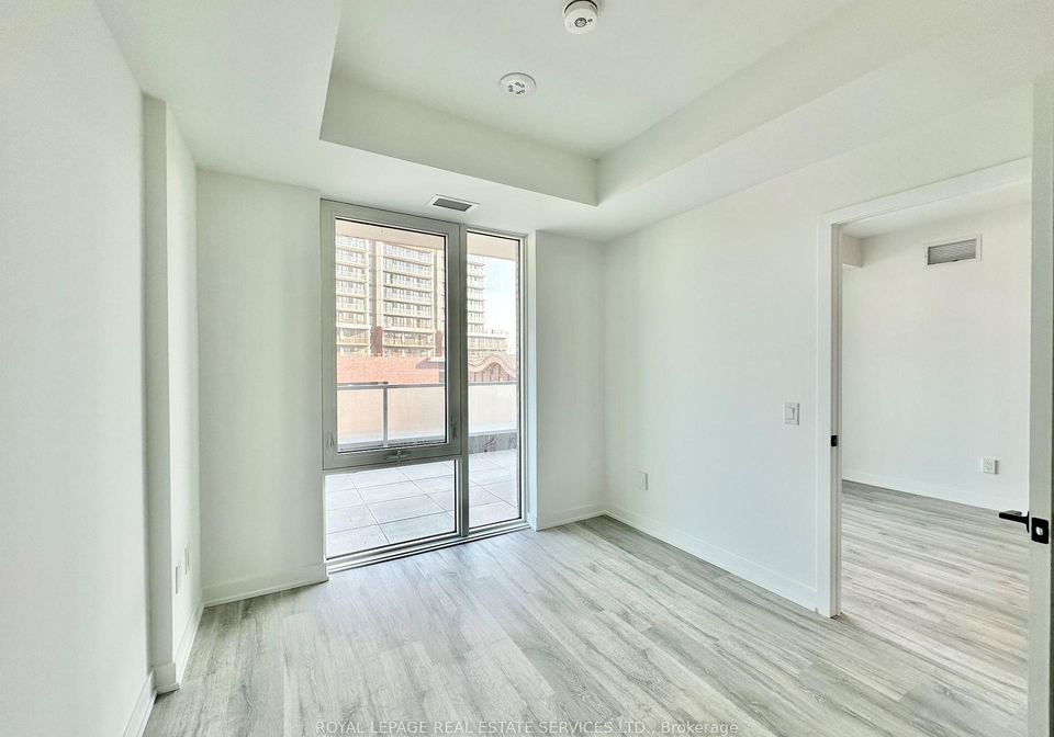 215-lakeshore-road-w-mississauga-ontario-w12910064