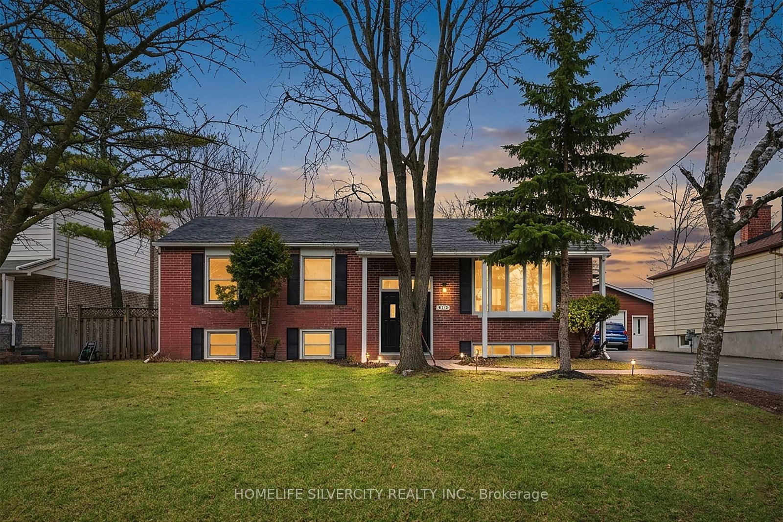 578-trafford-crescent-oakville-ontario-w12910154