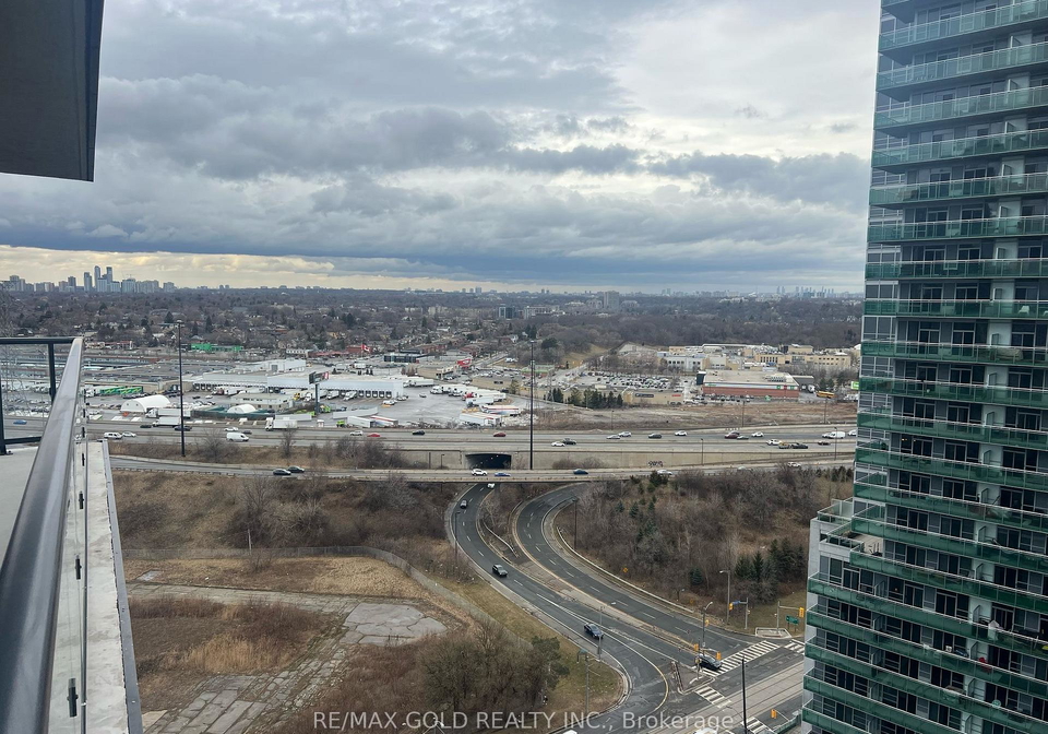 38-annie-craig-drive-e-etobicoke-ontario-w12910182
