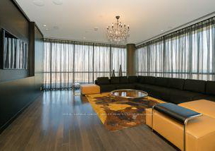 223-sw-webb-drive-mississauga-ontario-w12910184