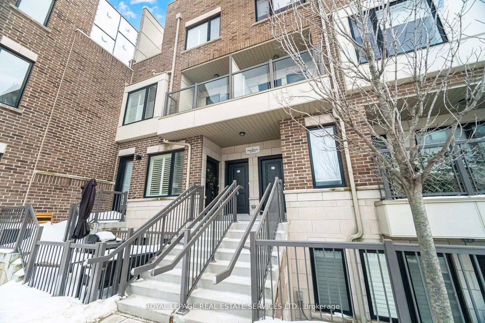 8-drummond-street-etobicoke-ontario-w12910264