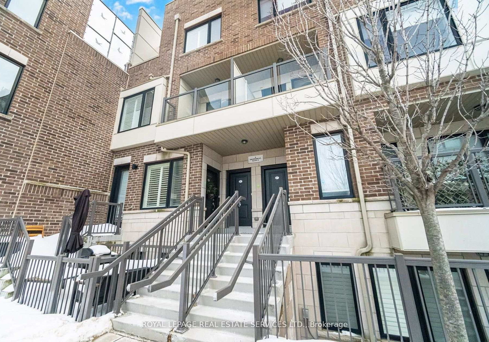 8-drummond-street-etobicoke-ontario-w12910264