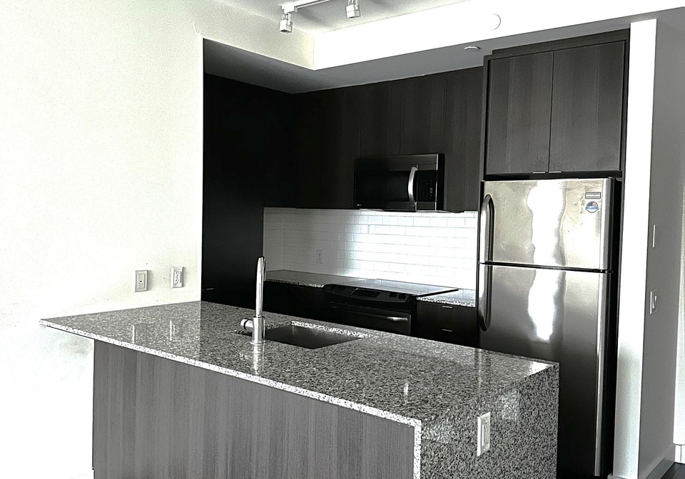 5025-harvard-road-mississauga-ontario-w12910278