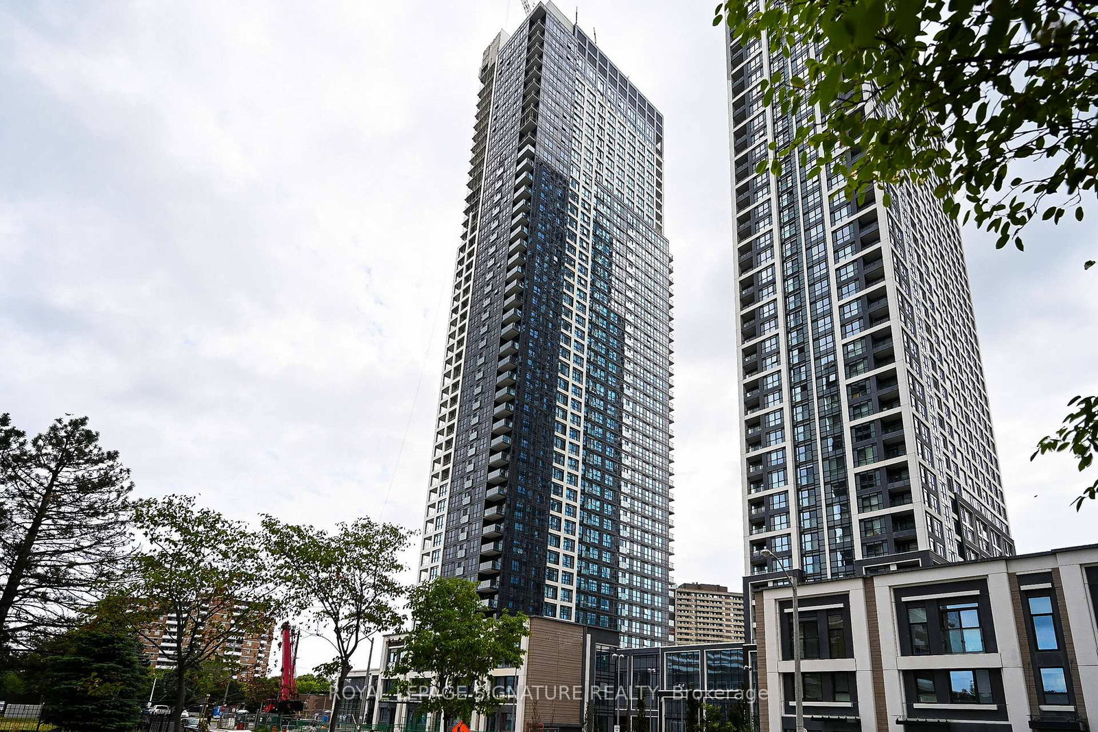 5-mabelle-avenue-etobicoke-ontario-w12910452