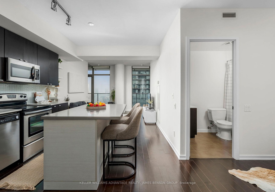 103-the-queensway-toronto-ontario-w12910490