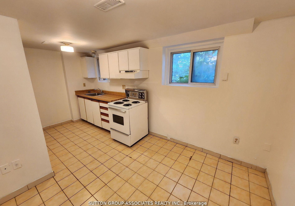 134-grand-avenue-etobicoke-ontario-w12910560