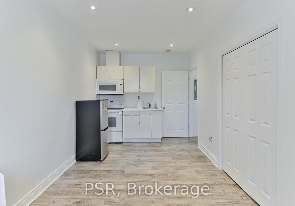 1364-st-clair-avenue-toronto-ontario-w12910680