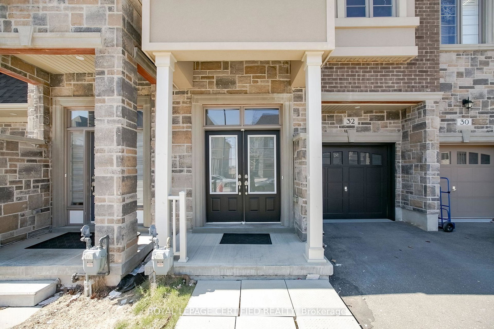 32-dalbeattie-drive-brampton-ontario-w12910746