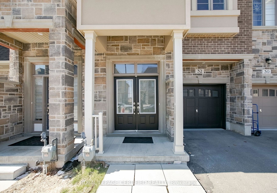 32-dalbeattie-drive-brampton-ontario-w12910746