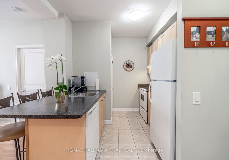 1415-lawrence-avenue-w-north-york-ontario-w12911074