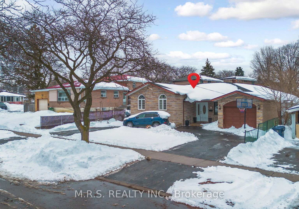 61-bloomington-crescent-york-ontario-w12911486