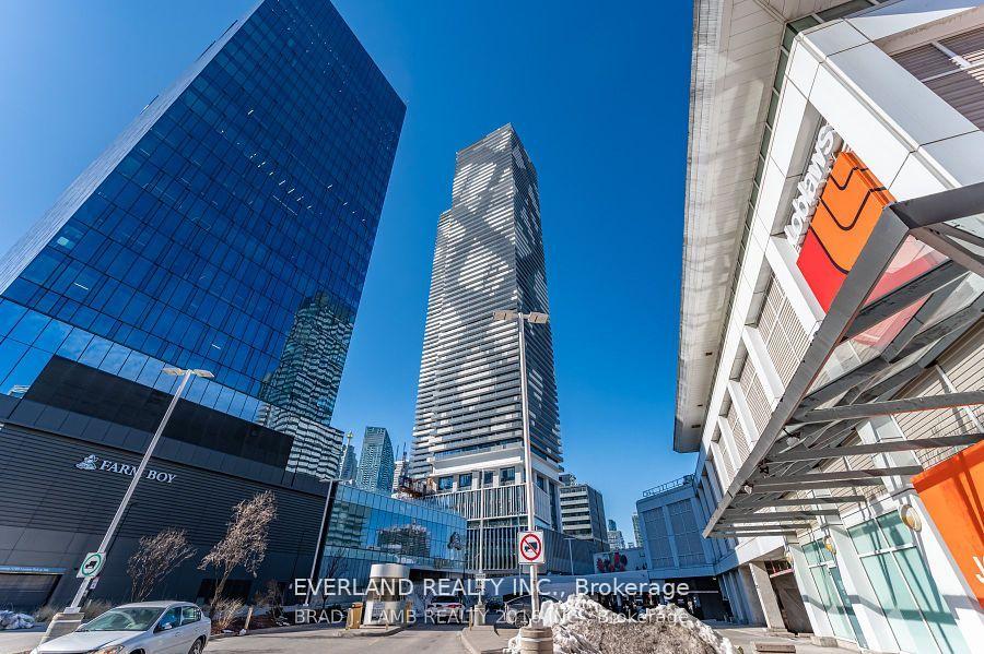 138-downes-street-toronto-ontario-w12911854